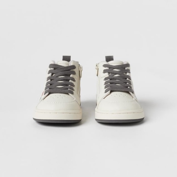 NWT Zara Size 5.5 infant Minnie Mouse Disney high top sneakers - Picture 3 of 5